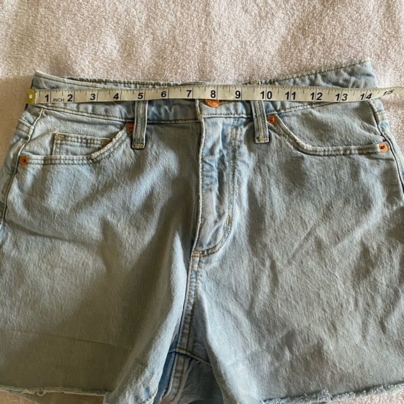 Universal Thread size 4 high rise shorts - Picture 3 of 13